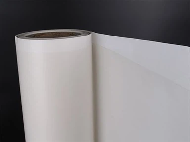 Schmelzklebefolie zum Aufkleben der verzinkten Platte